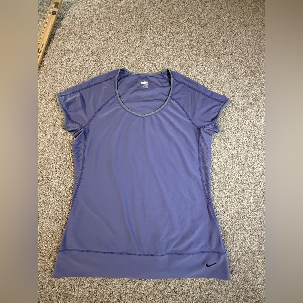 Nike Fit Dry Women’s Short Sleeve Athletic Top – Purple (Medium)